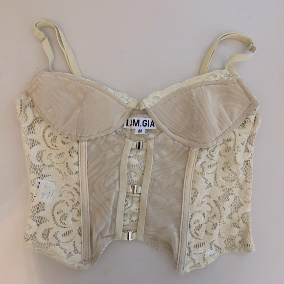 I Am Gia Elena Top - Picture 2 of 5